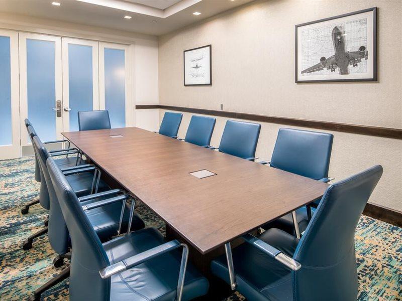 Embassy By Hilton Seattle - Tacoma International Airport Hotel