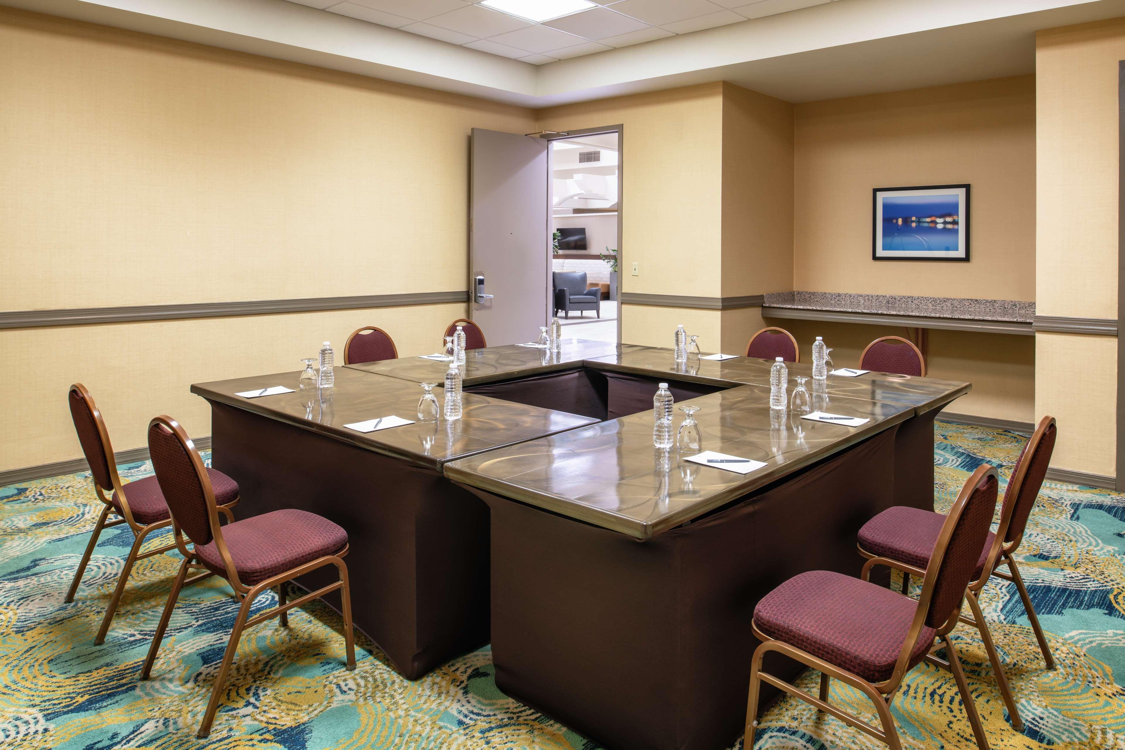 Embassy By Hilton Seattle - Tacoma International Airport 3* Tukwila