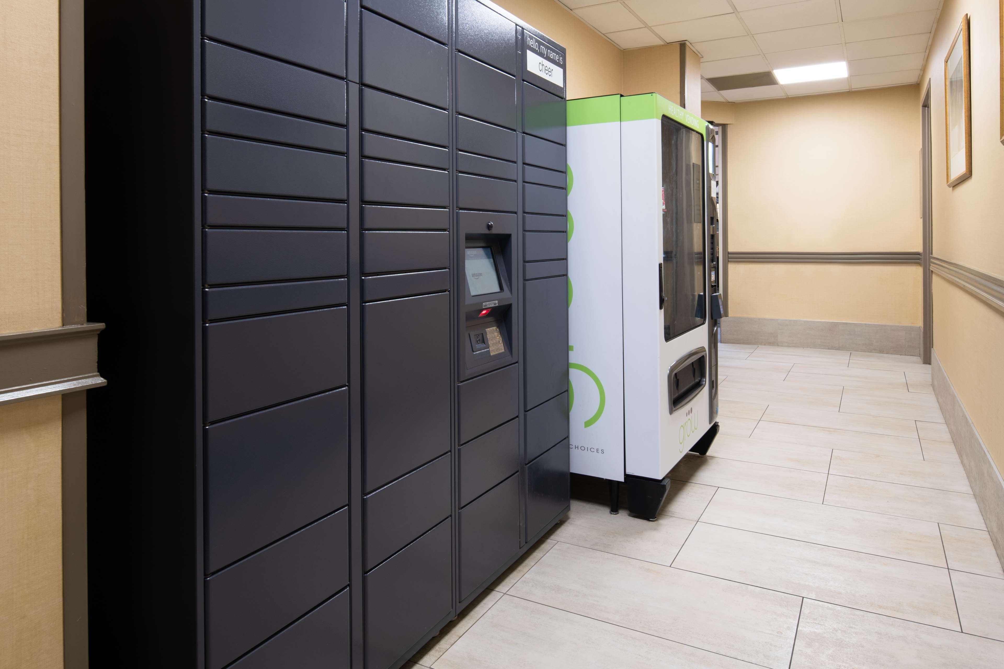 Hotel Embassy By Hilton Seattle - Tacoma International Airport