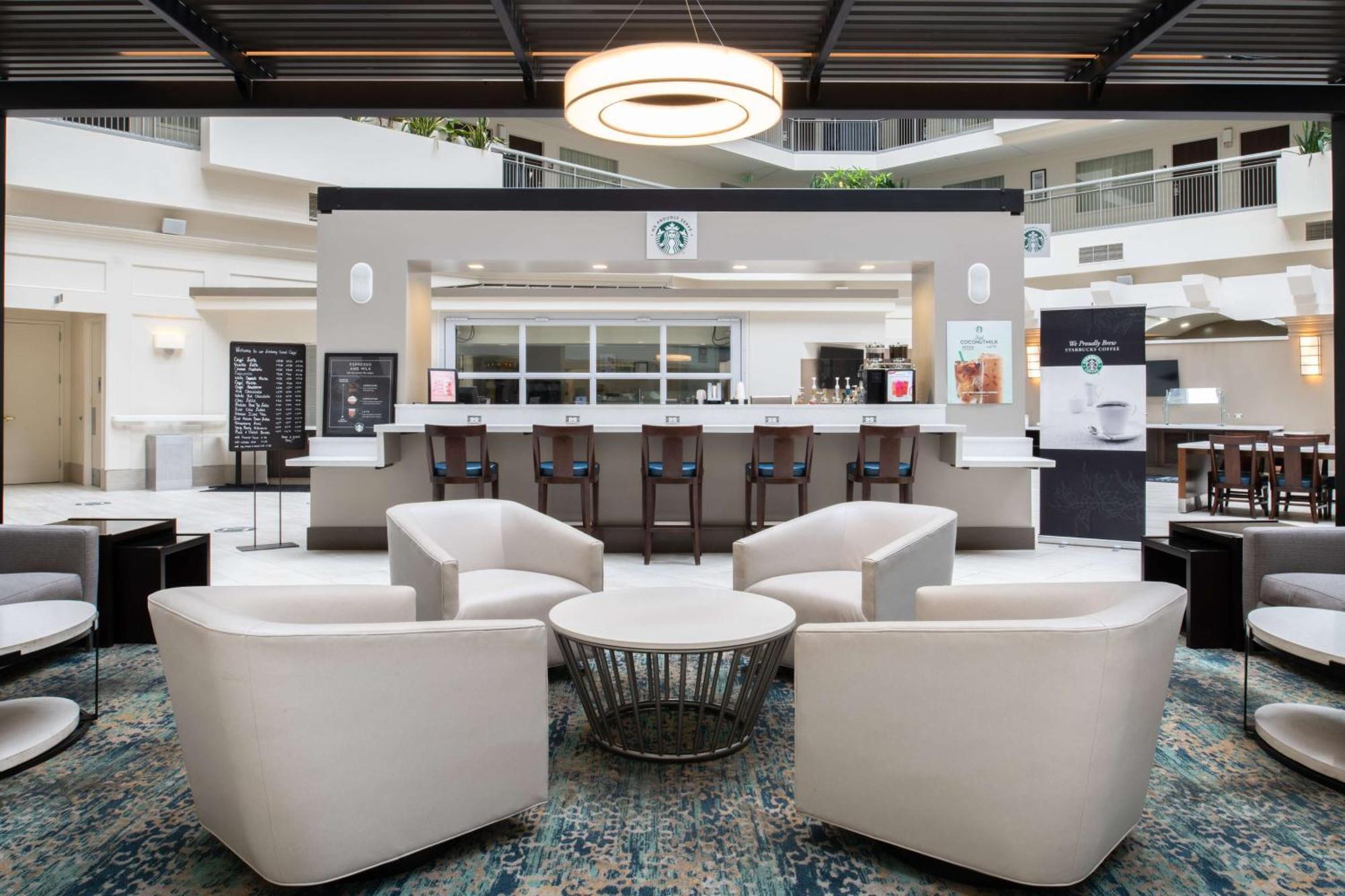 Hotel Embassy By Hilton Seattle - Tacoma International Airport