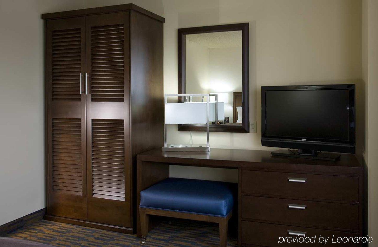 Embassy By Hilton Seattle - Tacoma International Airport Hotel 3*