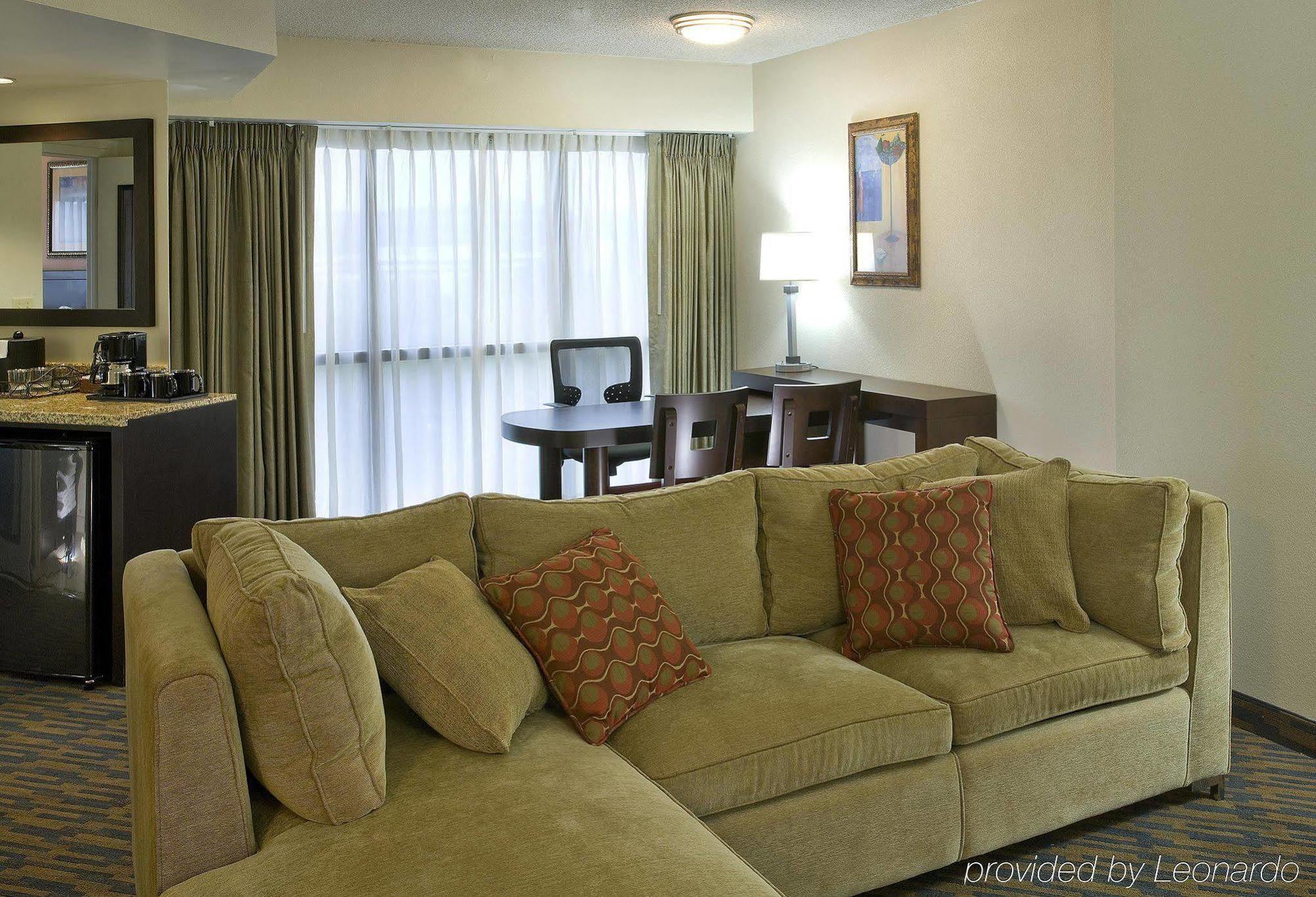 Embassy By Hilton Seattle - Tacoma International Airport